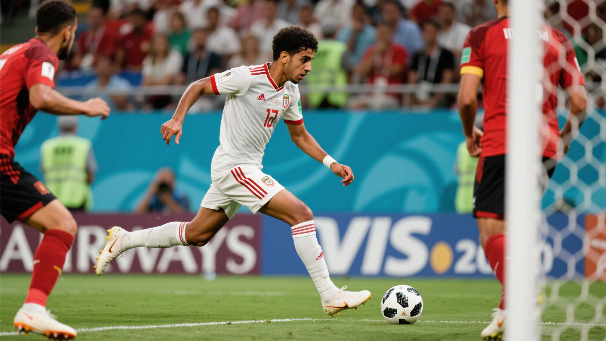 历史首位：萨拉赫连续两赛季称霸英超金靴与助攻榜