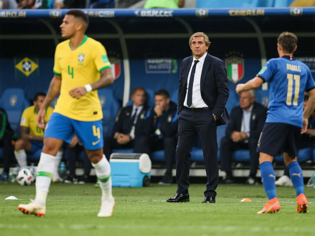 巴西队需借外脑突破！1比4暴露真实实力差距！